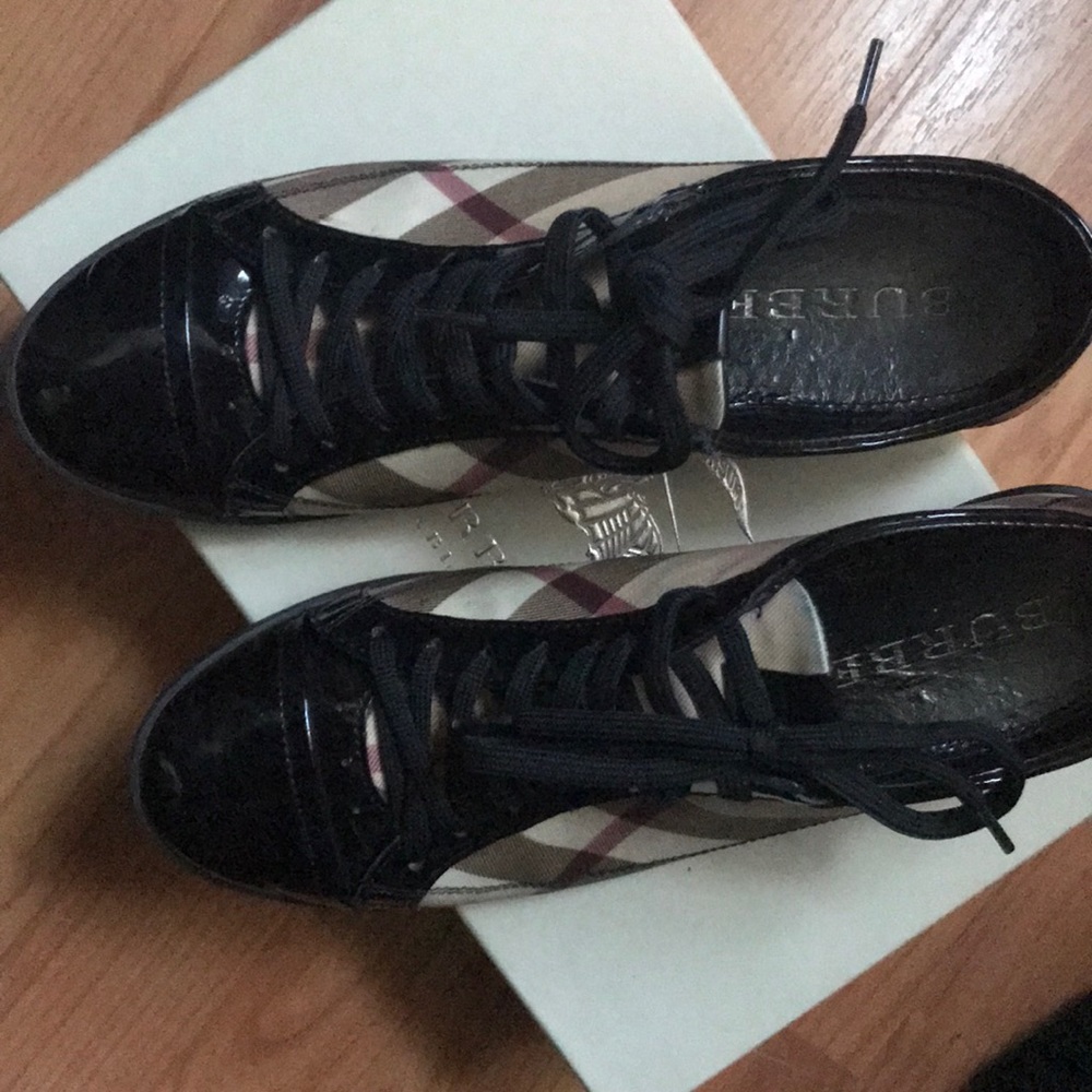 Burberry sneakers